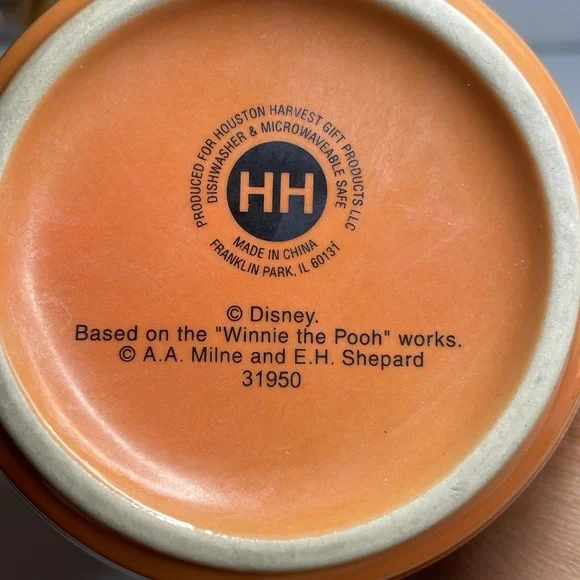 Disney “Winnie the Pooh” Mug - Picture 9 of 11